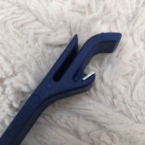 Old Style beer bottle opener keychain - blue - Picture 4 of 12